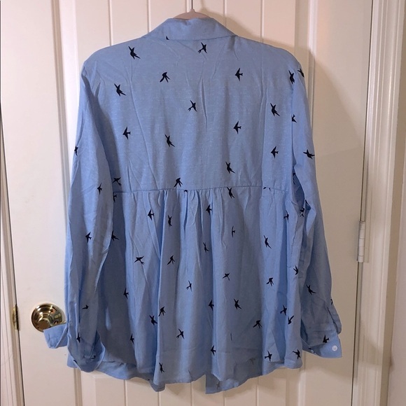 NWOT Sky Blue Bird Print Women's Button Down Shirt - Picture 3 of 4
